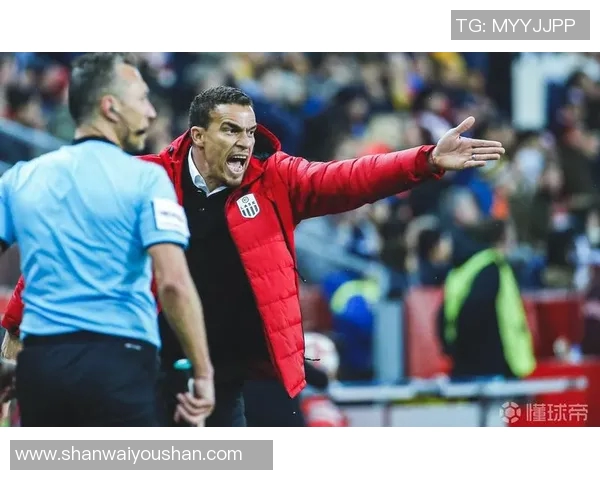 桑托斯拉主场迎战托卢卡争夺联赛关键三分的激烈对决